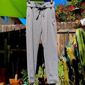 NWOT Soho Apparel Young Contemporary Black and White Patterned Pants M